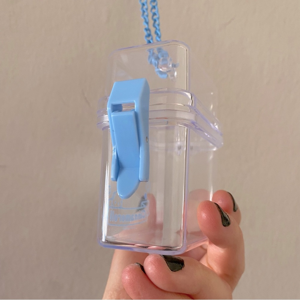 Sanrio Cinnamoroll Small Clear Keychain Case - Picture 4 of 5